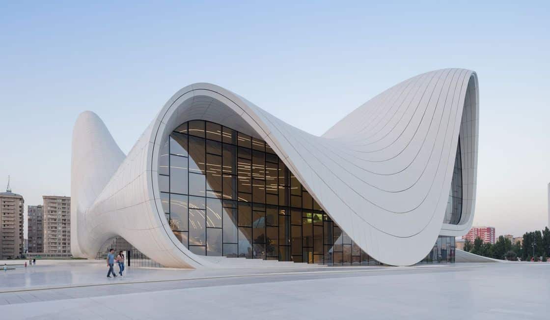 زها حديد – لماذا زها حديد أيقونة في عالم الديكور.. و7 من أشهر تصميماتها حول العالم